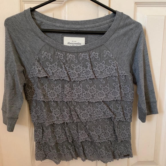 Abercrombie & Fitch Grey Lace Tee Shirt - Picture 1 of 2
